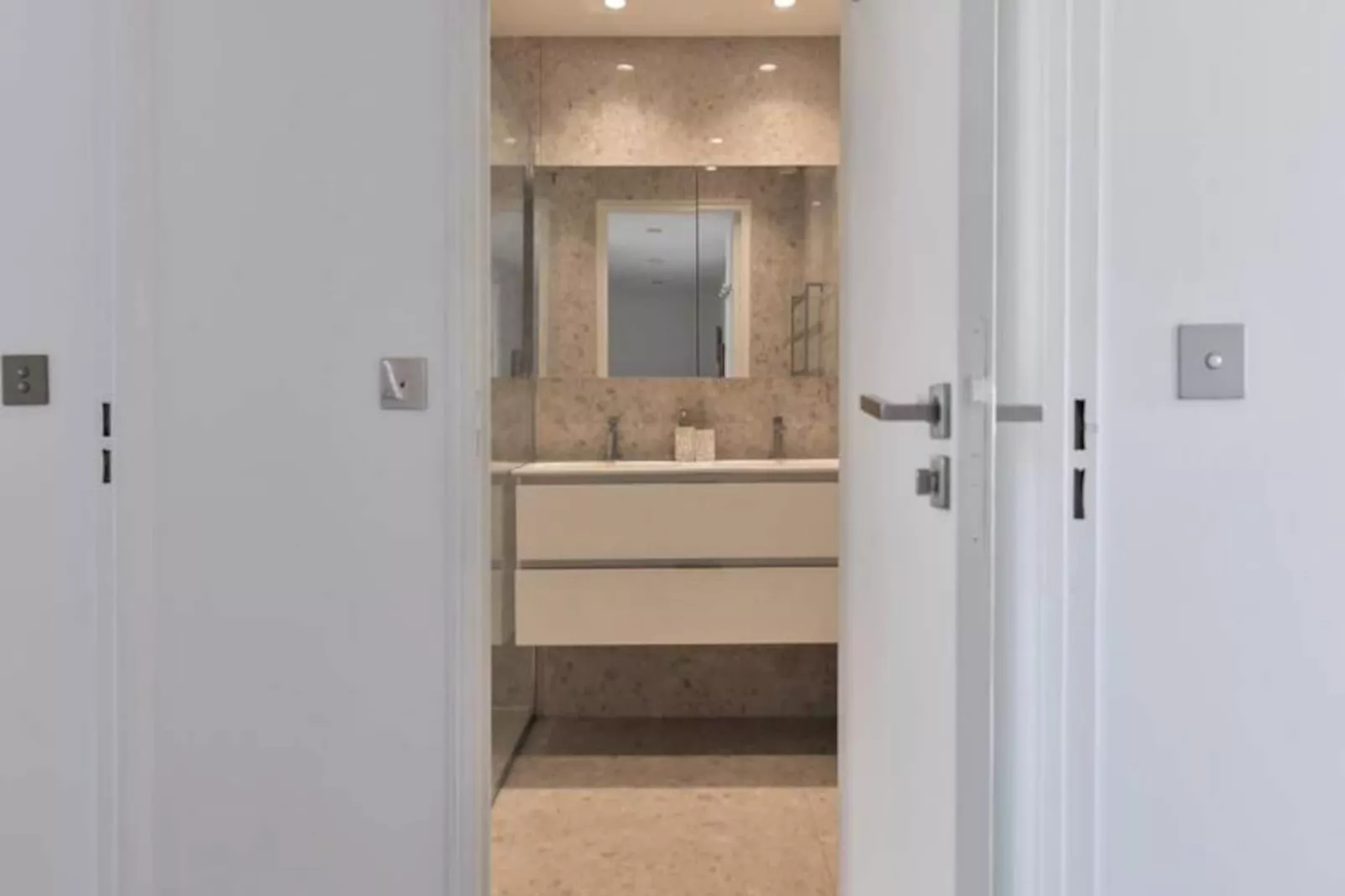 Résidence 4 Pi&egrave;ces Refait &agrave; Neuf, 3 Min De La Croisette-Untagged