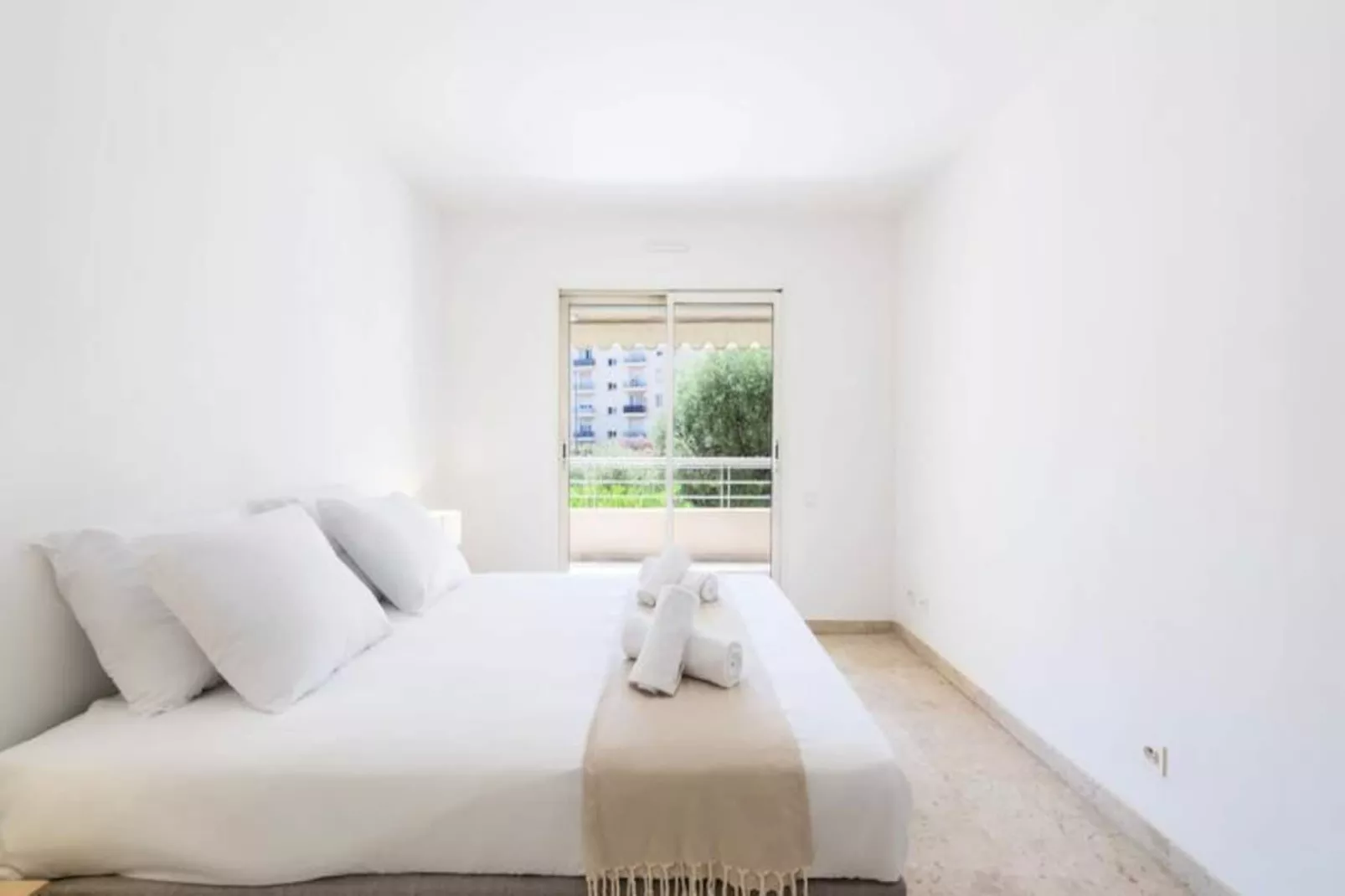 Résidence 2p Résidence Avec Piscine Et Garage, Proche Croisette-Non tagué