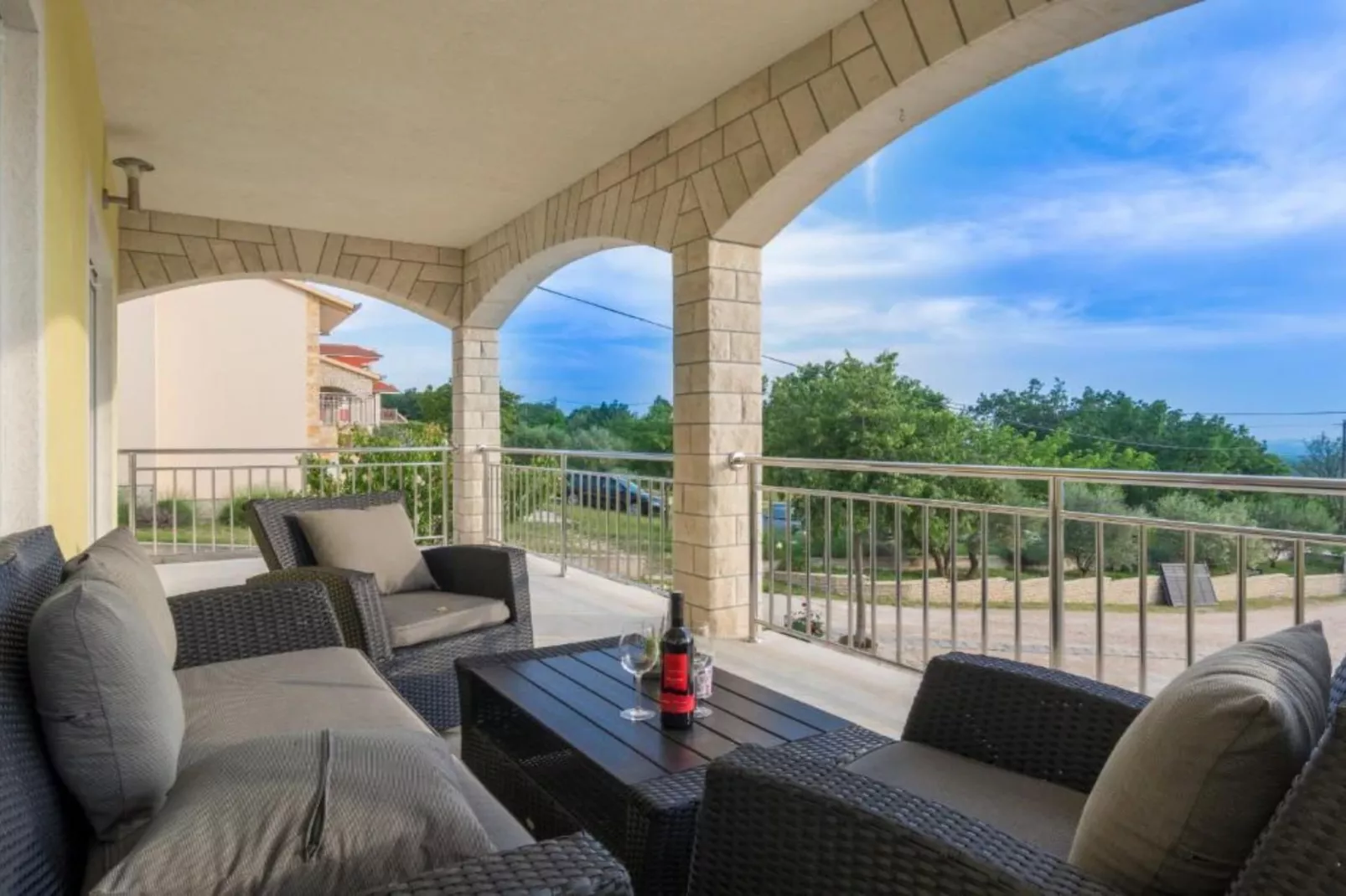 Holiday House BALEN with Swimming Pool - Six Bedroom Holiday House With Pool-Terrasse/Balkon