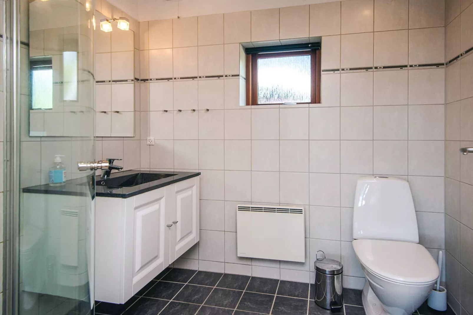 Évasion en bord de mer a Ho Bay -- By Traum Ferienwohnungen-Intérieur