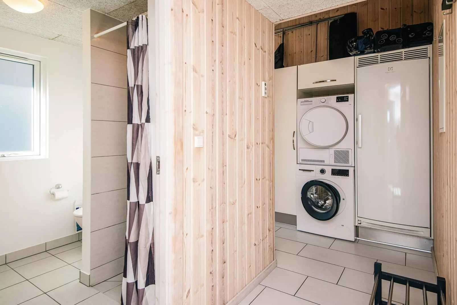 16 person holiday home in Glesborg-Indoor