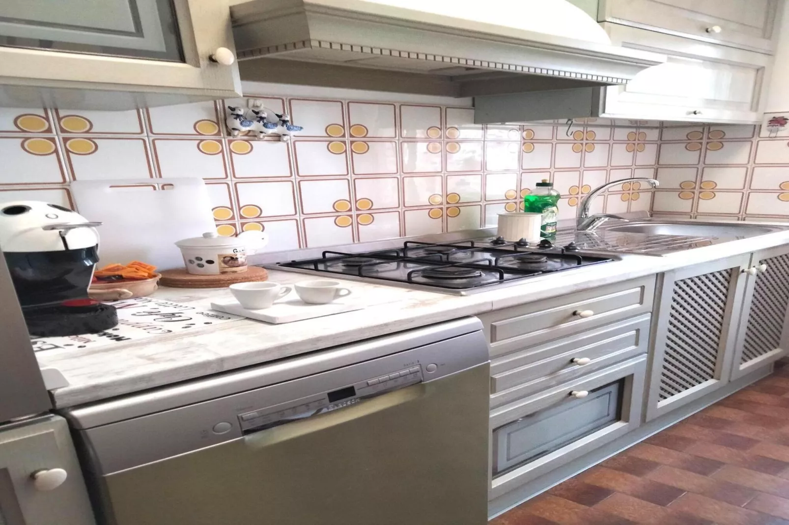 Ferienhaus Fiorenzuola Acacie Montemaggiore con piscina privata-Küche