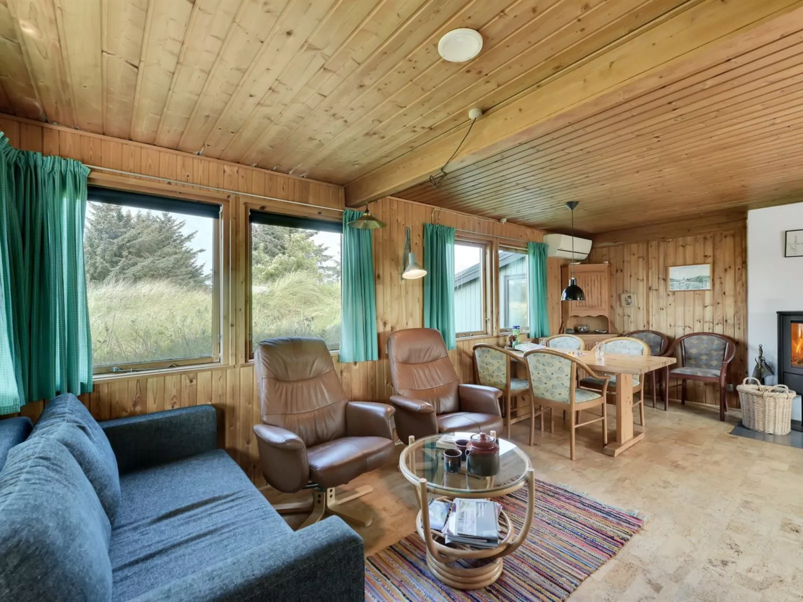 "Vamika" - 400m to the fjord-Dedans