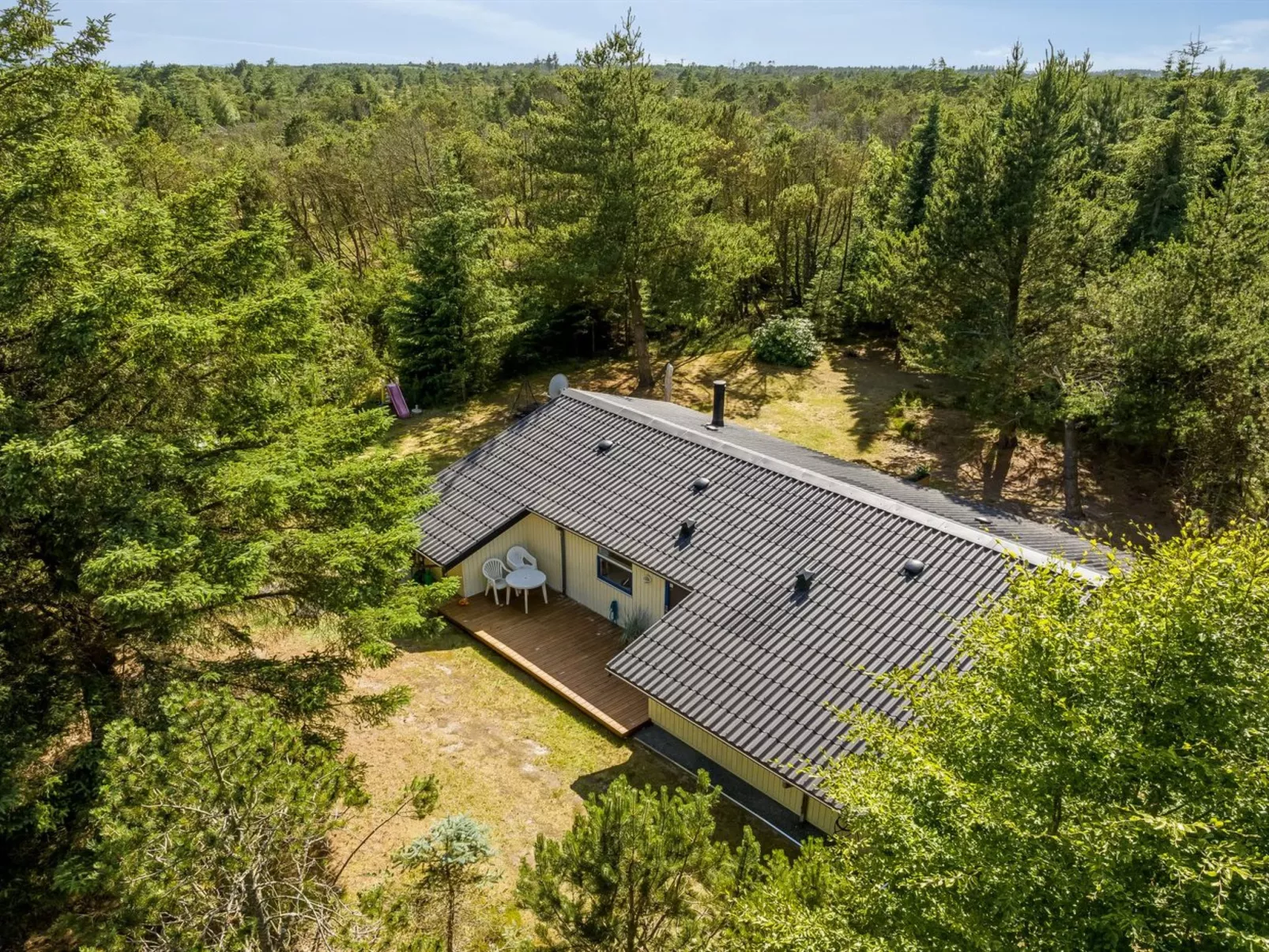 "Hakan" - 4km from the sea-Outside