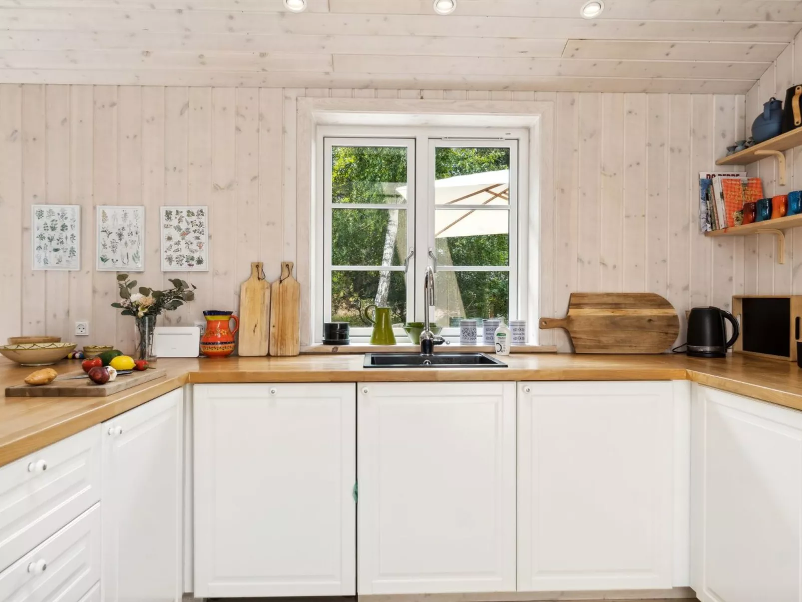 "Grethe" - 750m from the sea-Inside