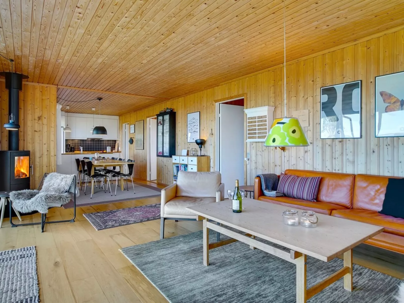 "Iadrik" - 85m to the fjord-Drinnen