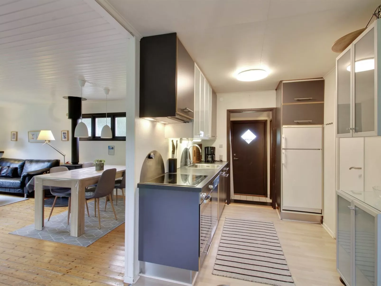 "Hannu" - 900m from the sea-Drinnen