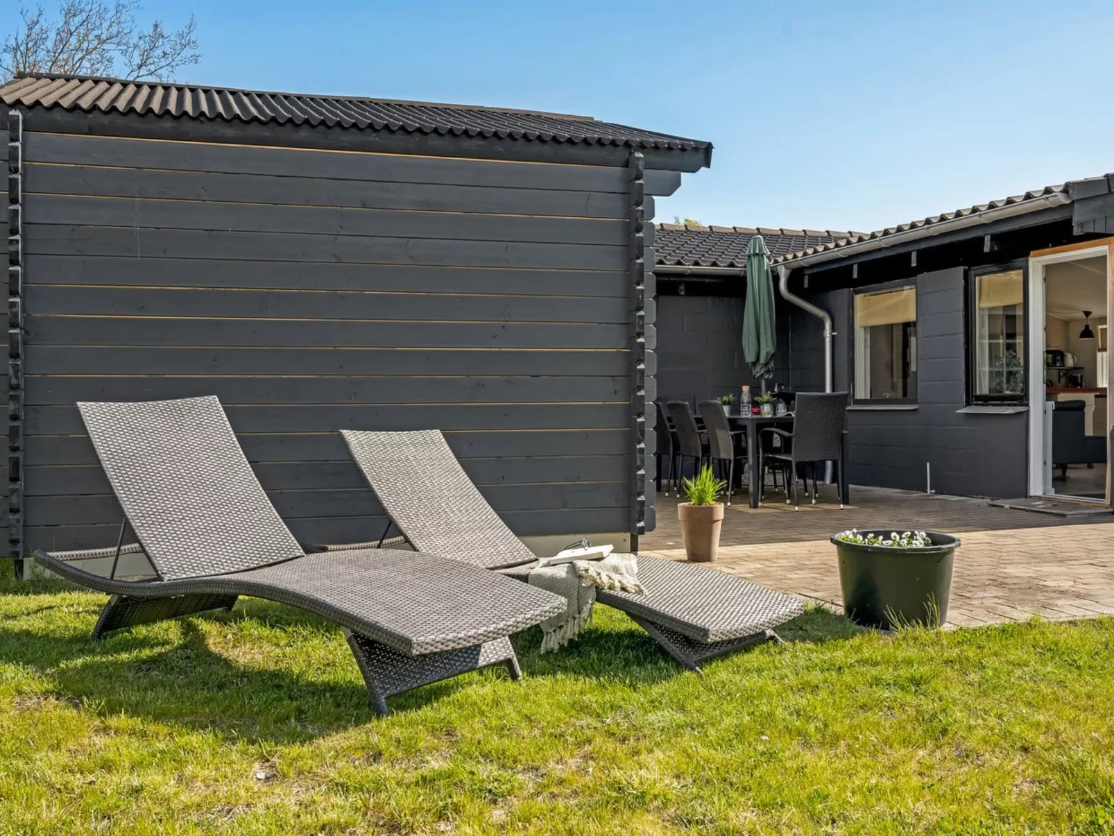 "Valdemar" - 350m to the fjord-Dehors