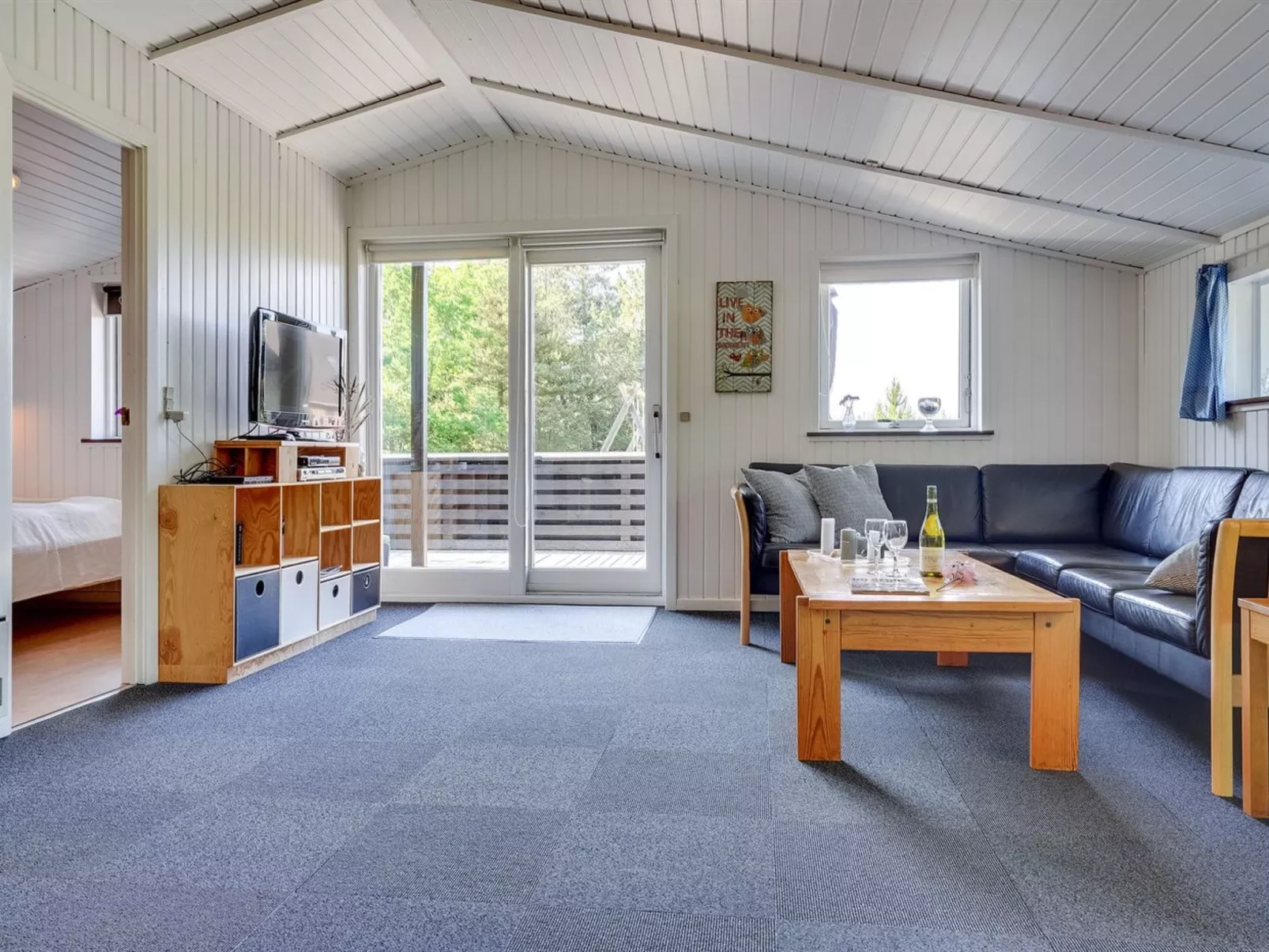 "Elinbjörn" - 1km from the sea-Dedans