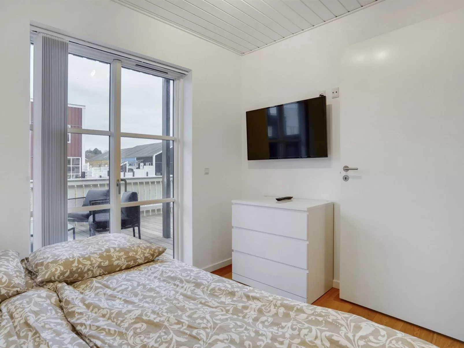 "Venild" - 5m from the sea-Inside