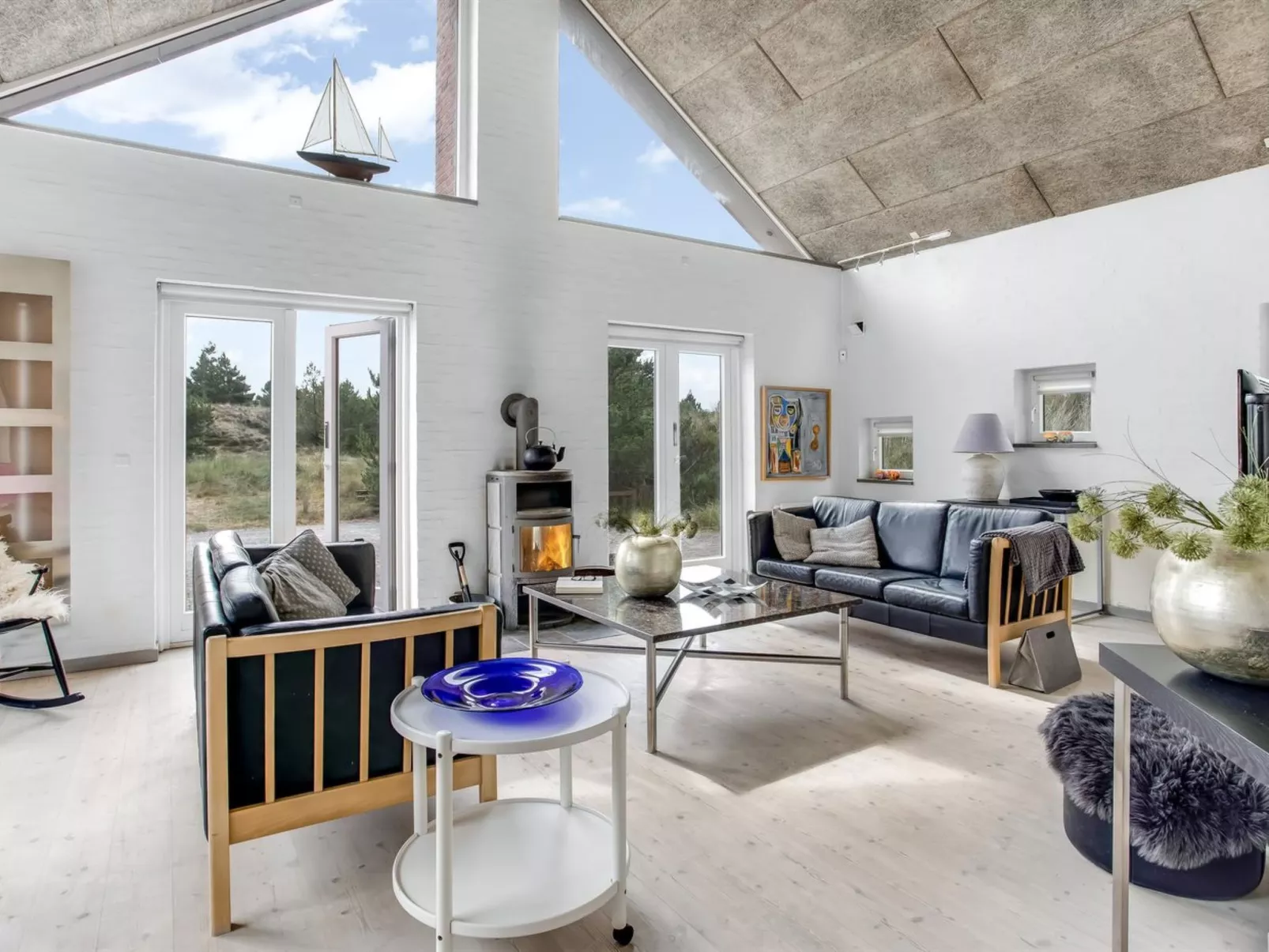 "Sjamme" - 1.2km from the sea-Inside