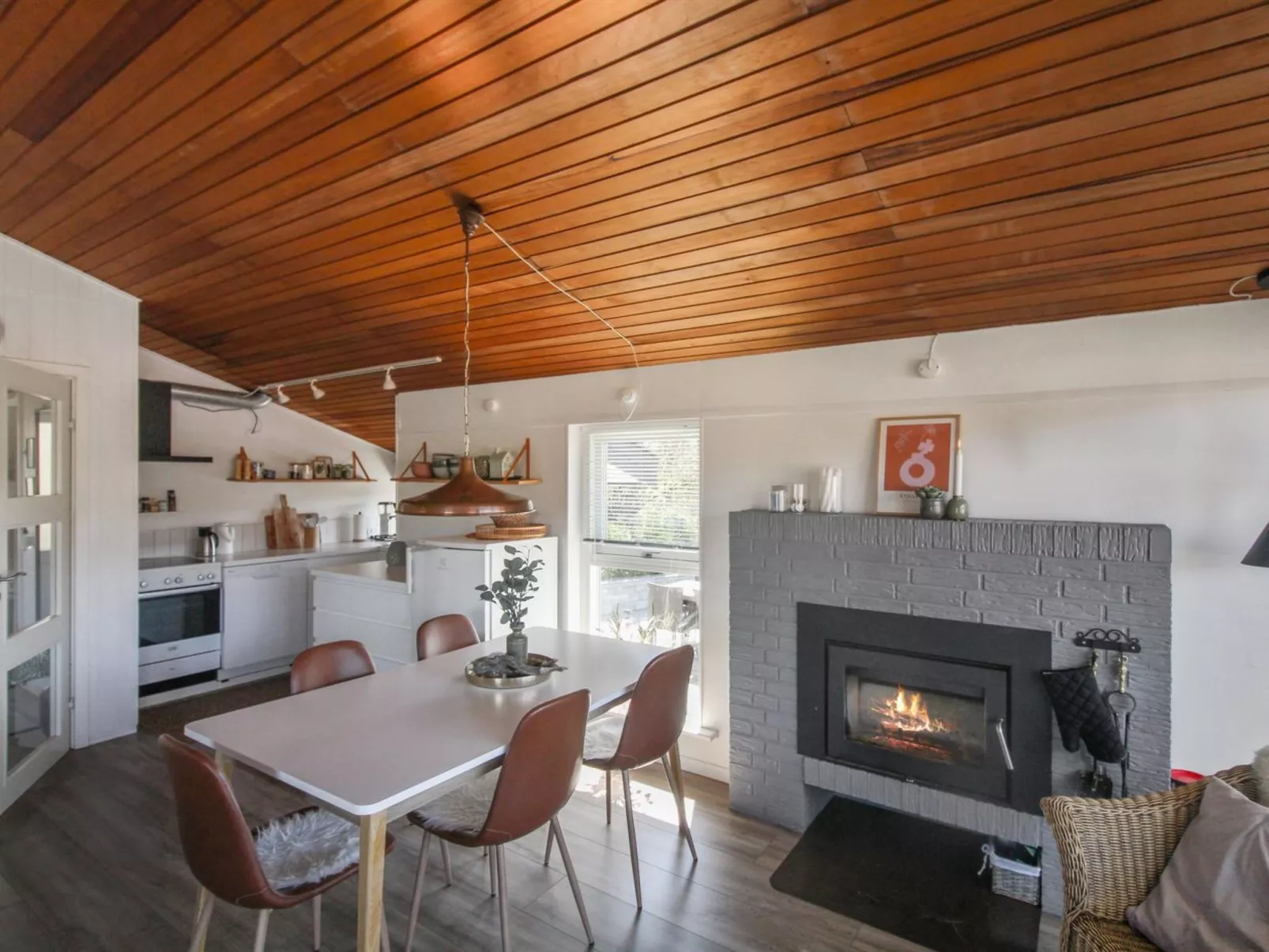 "Takenya" - 400m from the sea-Drinnen