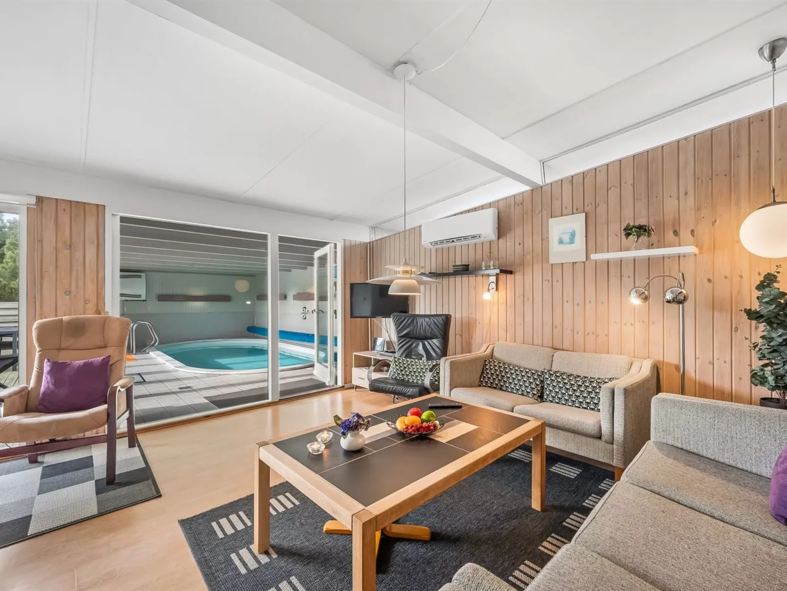 "Yorik" - 800m from the sea-Inside