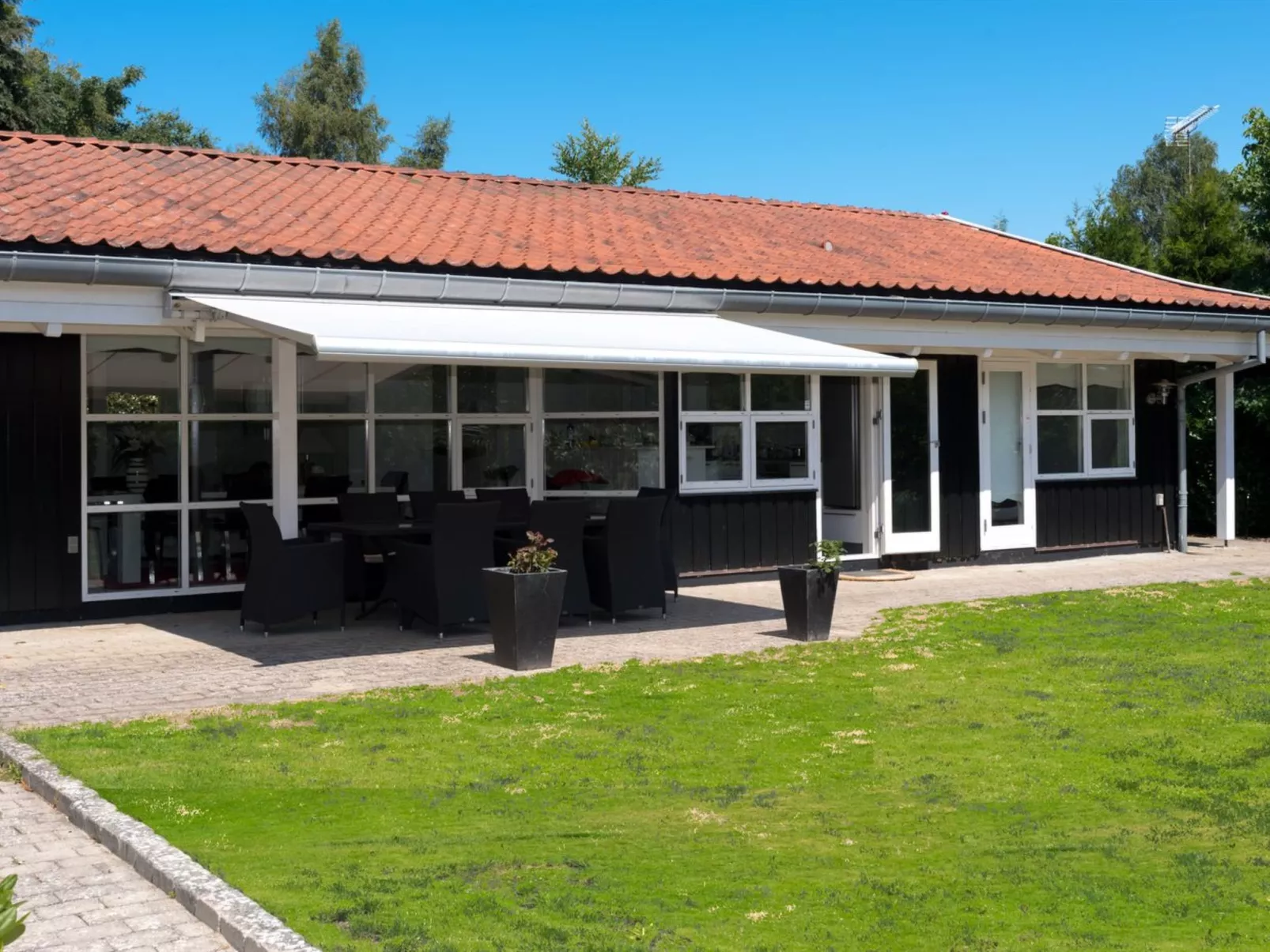 "Cedomir" - 625m from the sea-Outside