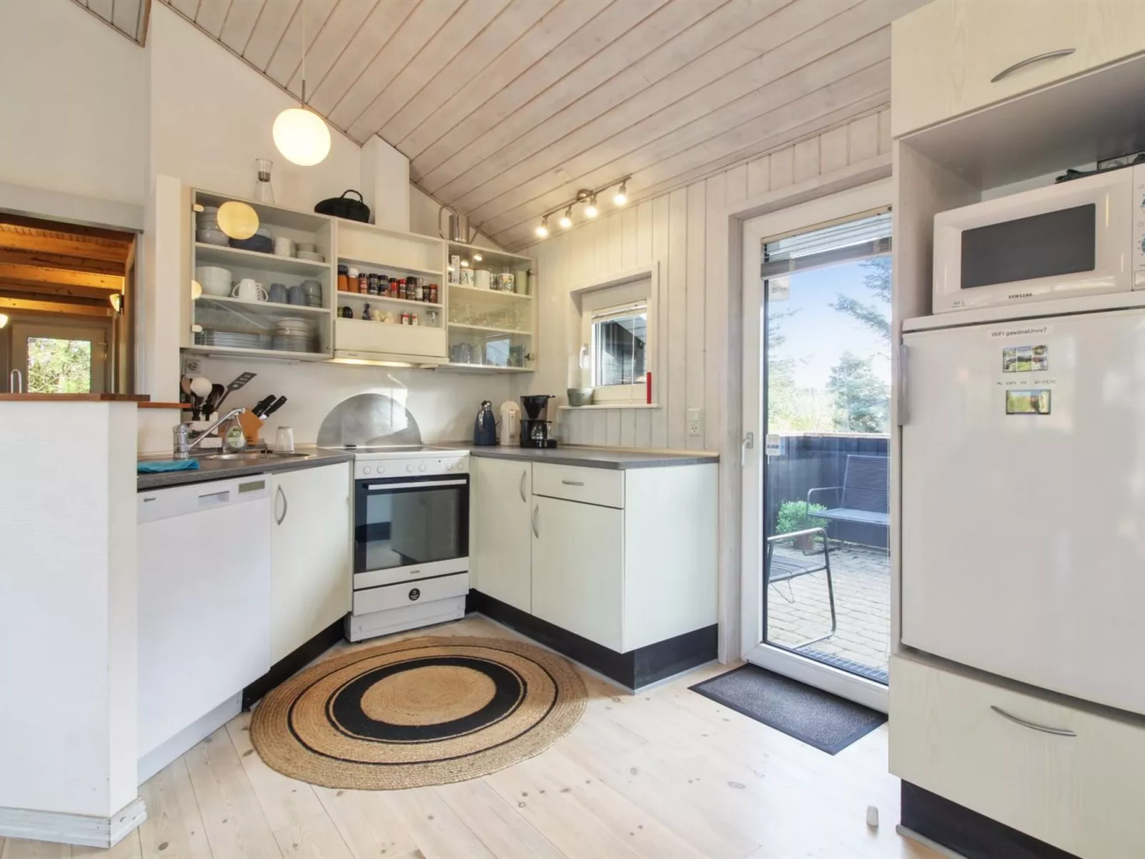 "Nahele" - 500m from the sea-Dedans