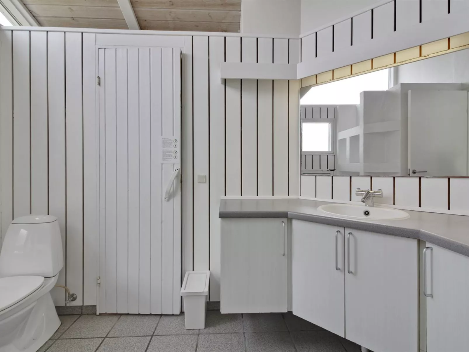 "Ilmo" - 950m from the sea-Inside