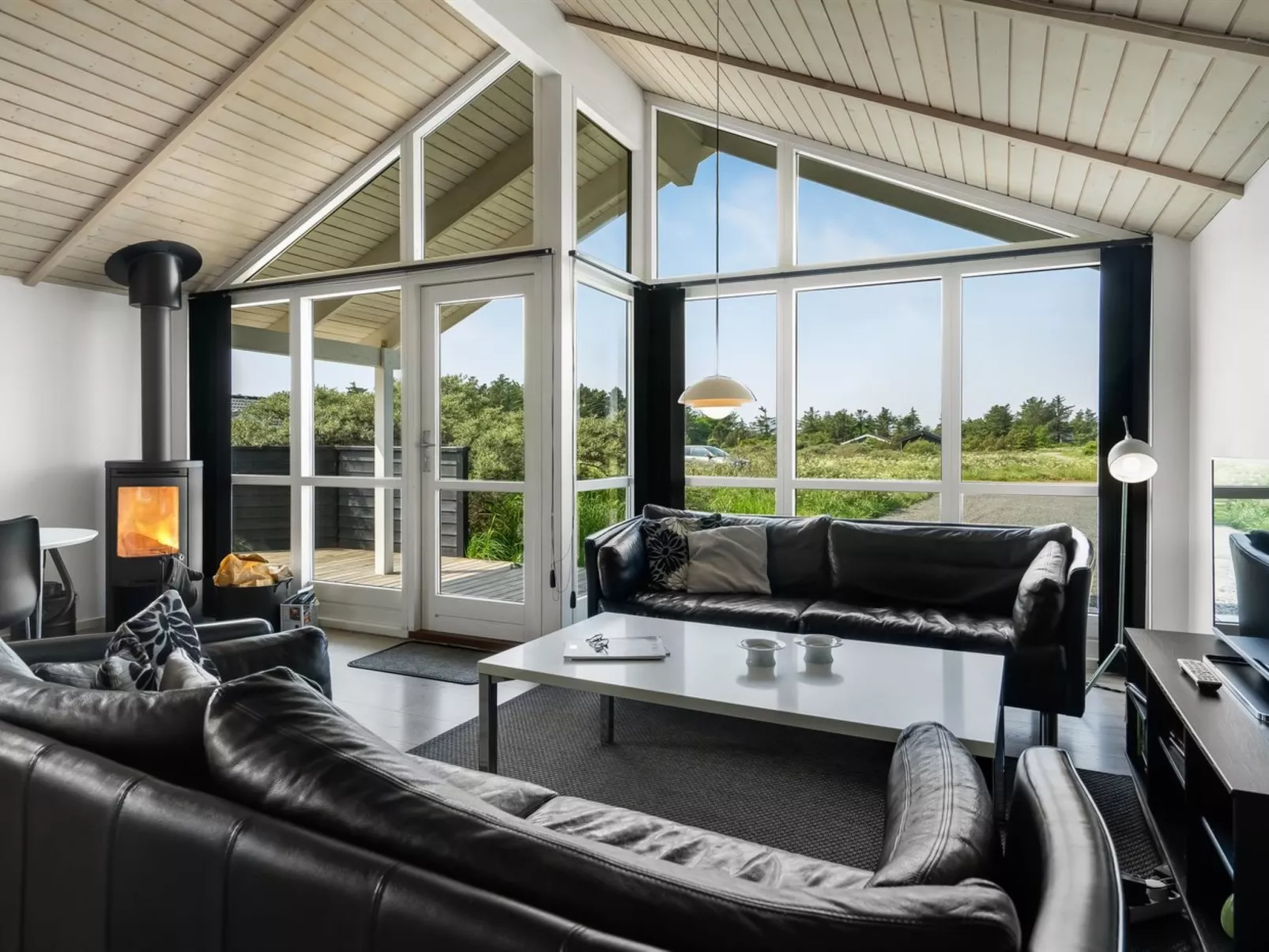 "Frejdis" - 1.1km from the sea-Inside