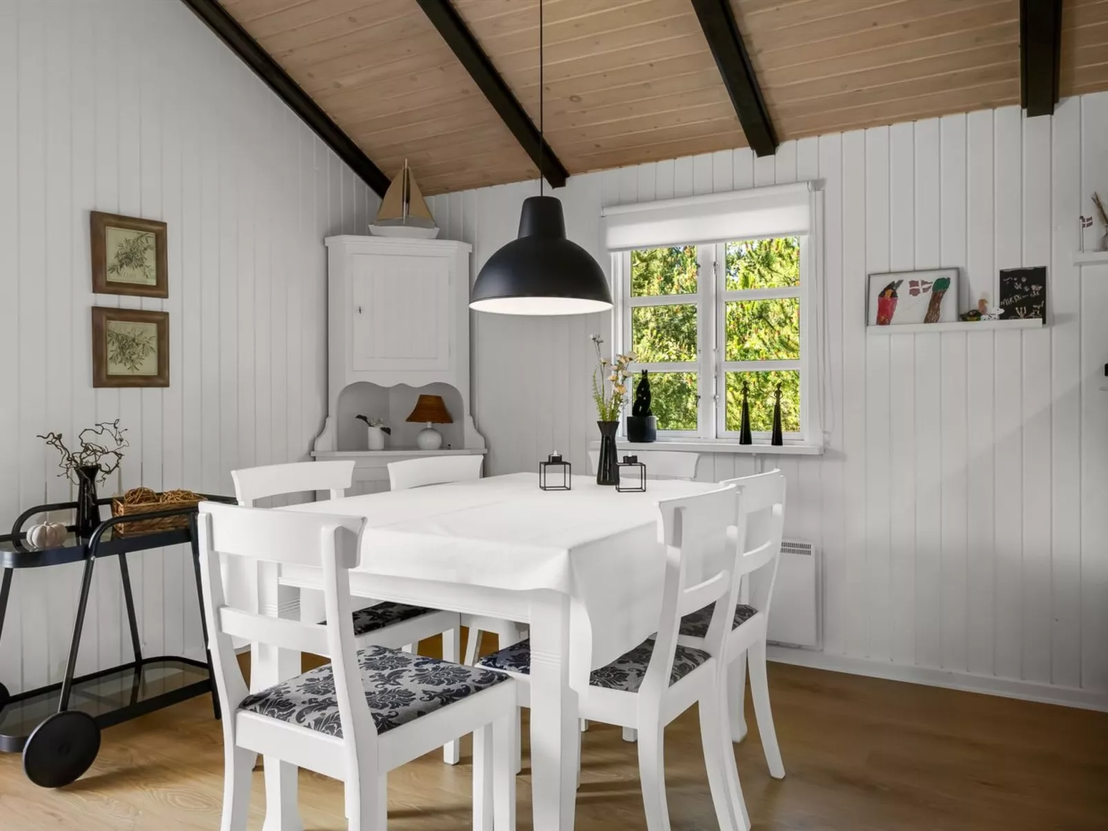 "Andon" - 2.7km from the sea-Dedans