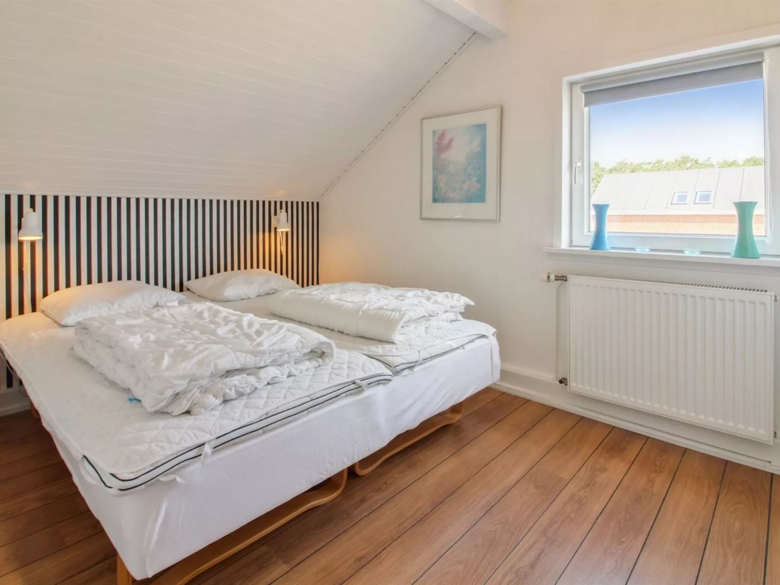 "Asved" - 2.3km from the sea-Inside