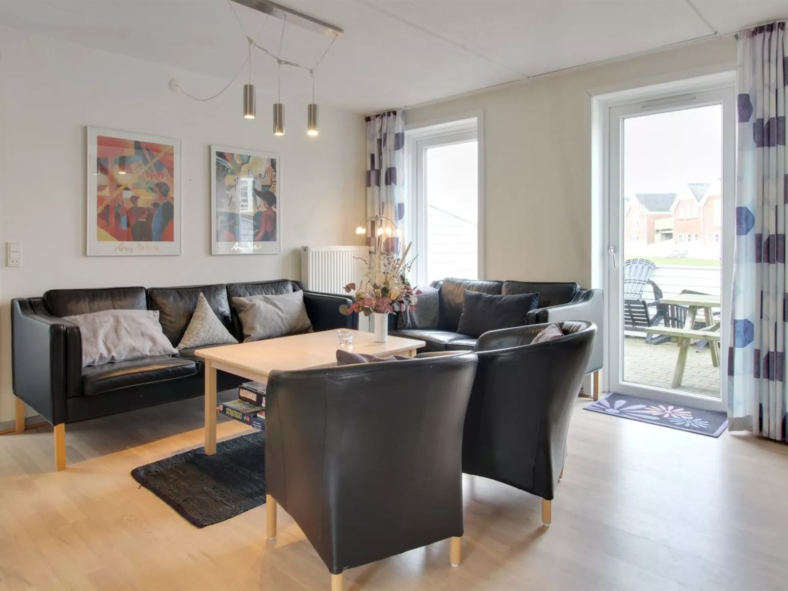 "Mildred" - 2.3km from the sea-Drinnen