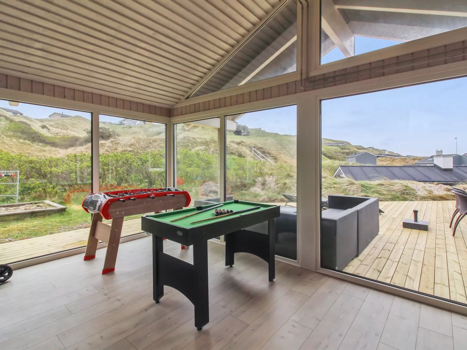 "Romil" - 350m from the sea-Inside