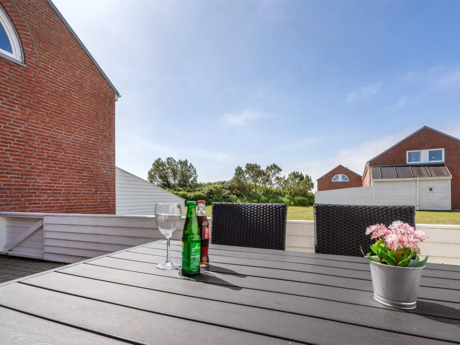 "Adils" - 2.5km from the sea - Outside