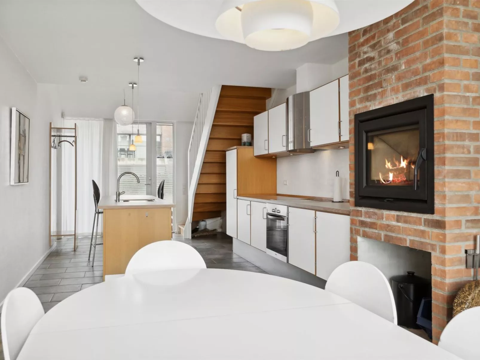 "Ønd" - 2.5km from the sea-Drinnen