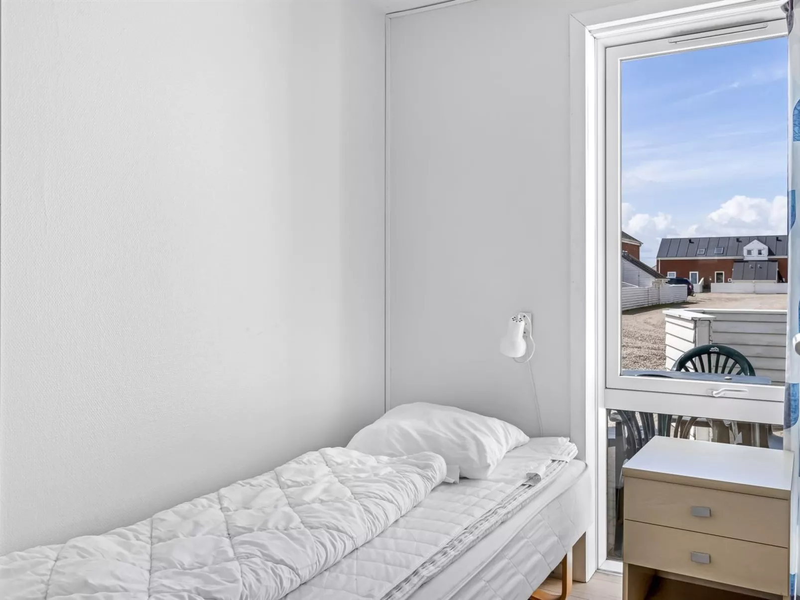 "Nils" - 2.3km from the sea - Inside