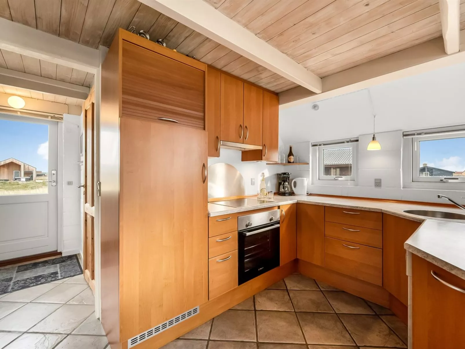 "Eringisl" - 50m from the sea-Drinnen