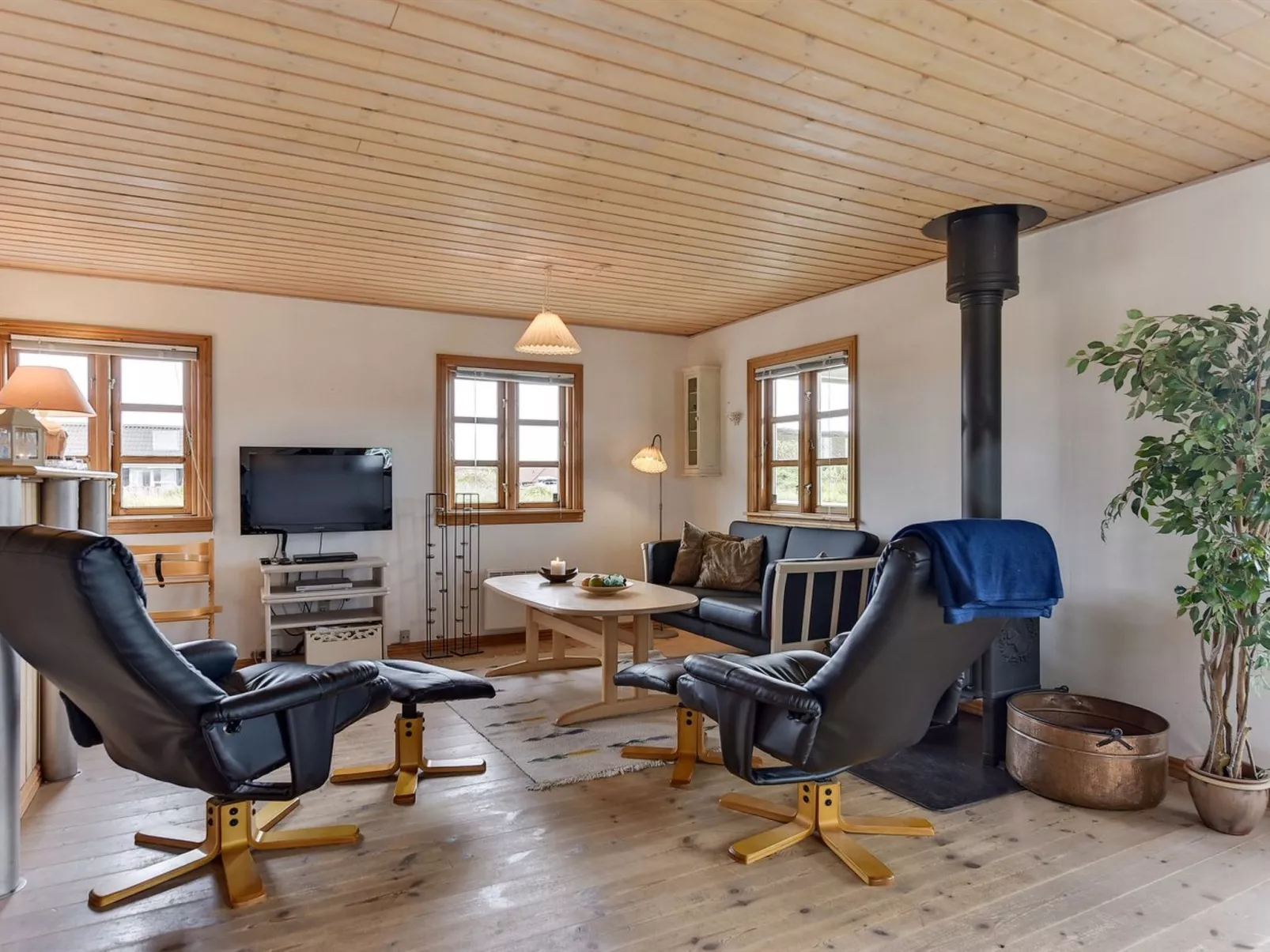 "Dortea" - 600m from the sea-Drinnen