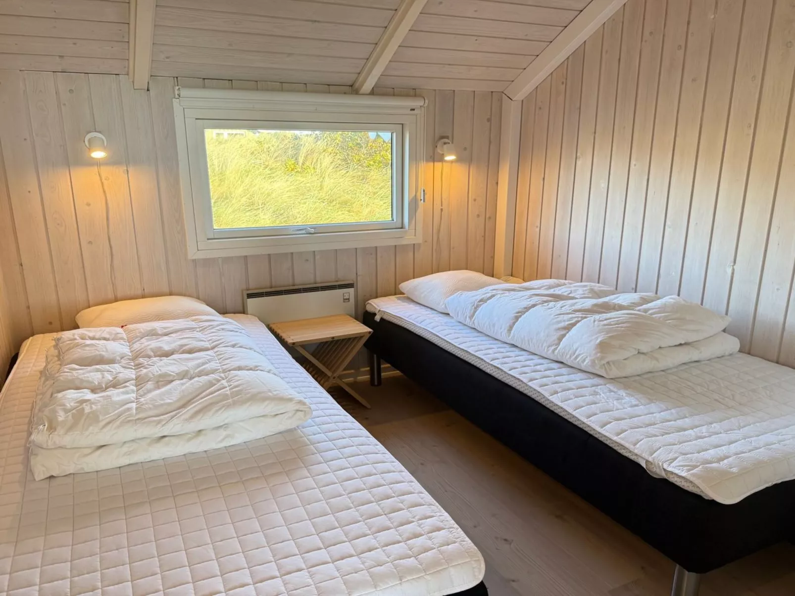 "Velena" -  from the sea-Drinnen