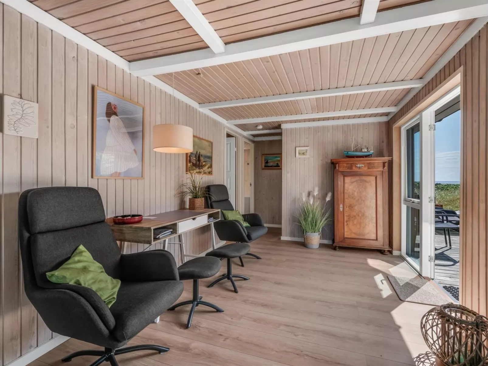 "Talia" -  from the sea-Dedans