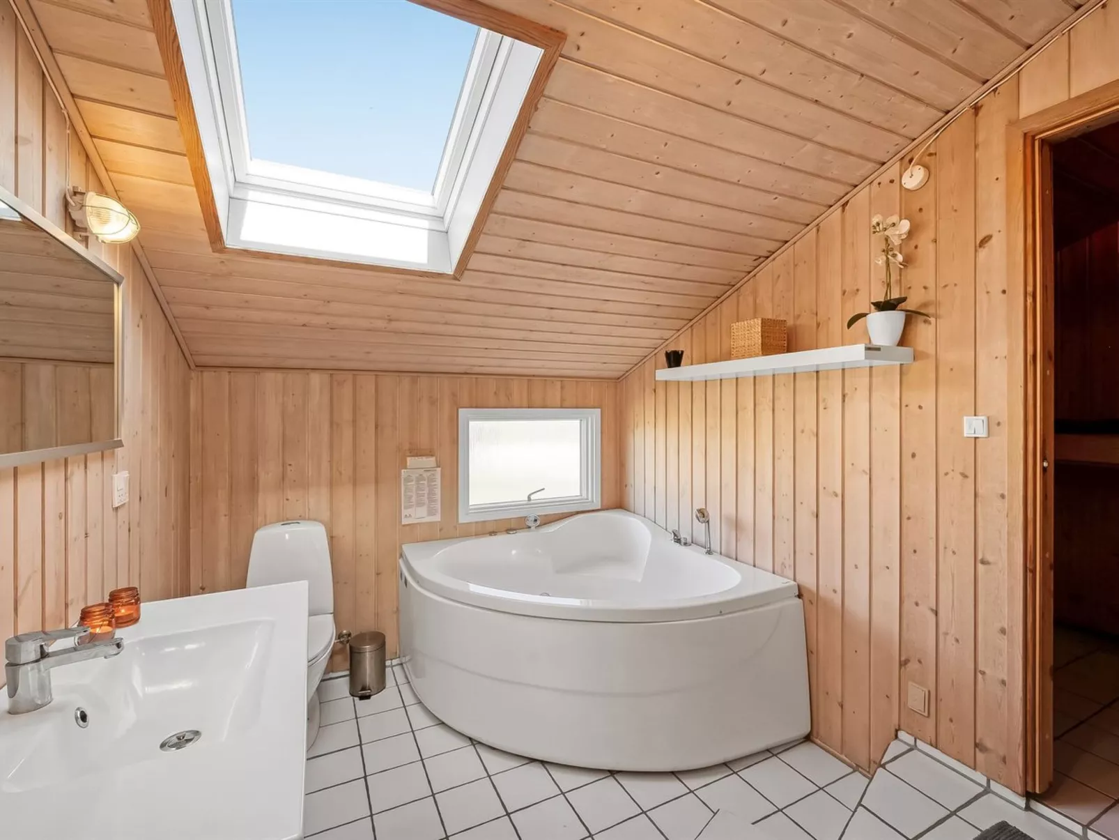 "Hjalma" -  from the sea-Inside