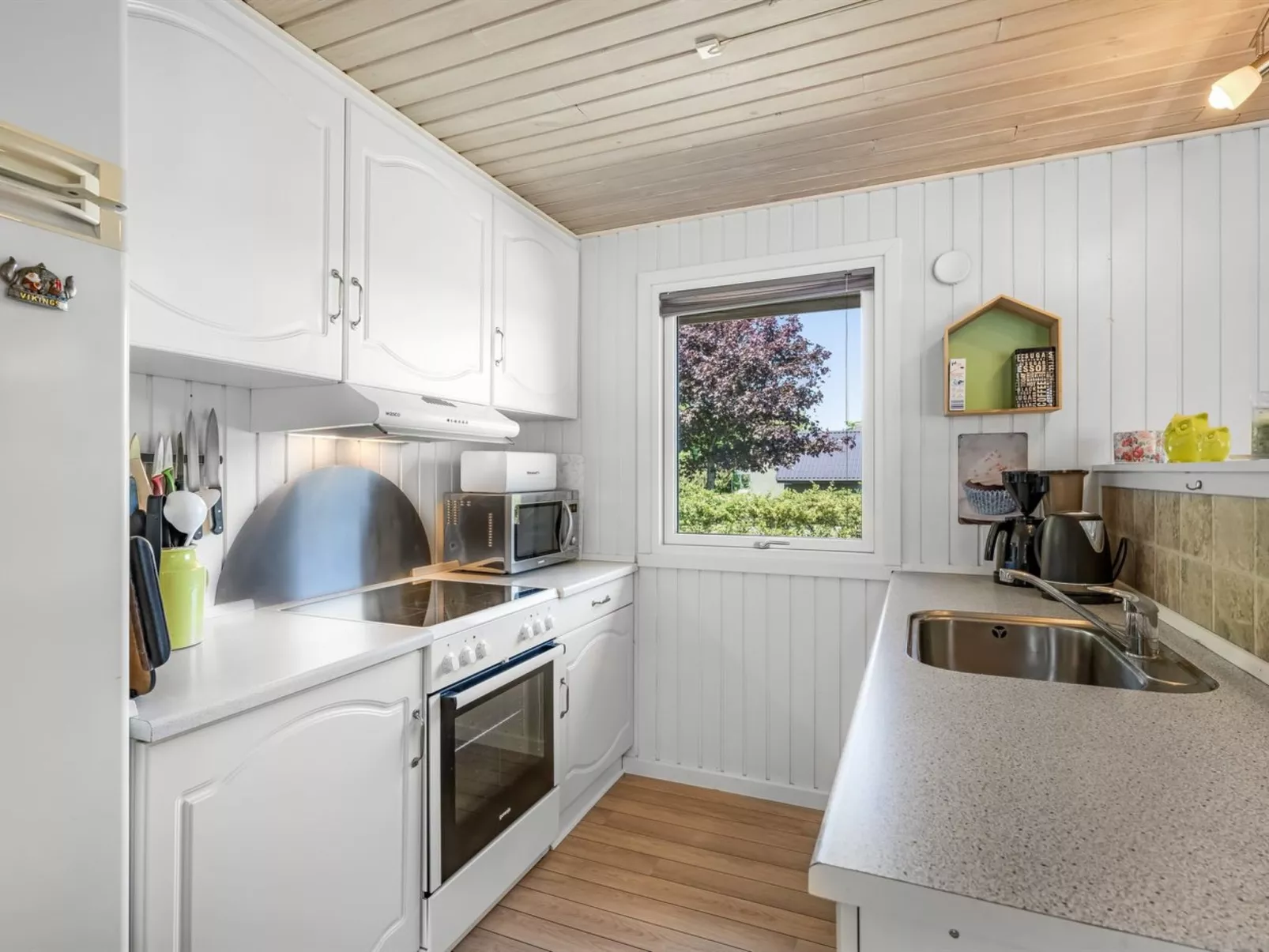 "Sebine" - 400m to the fjord-Dedans