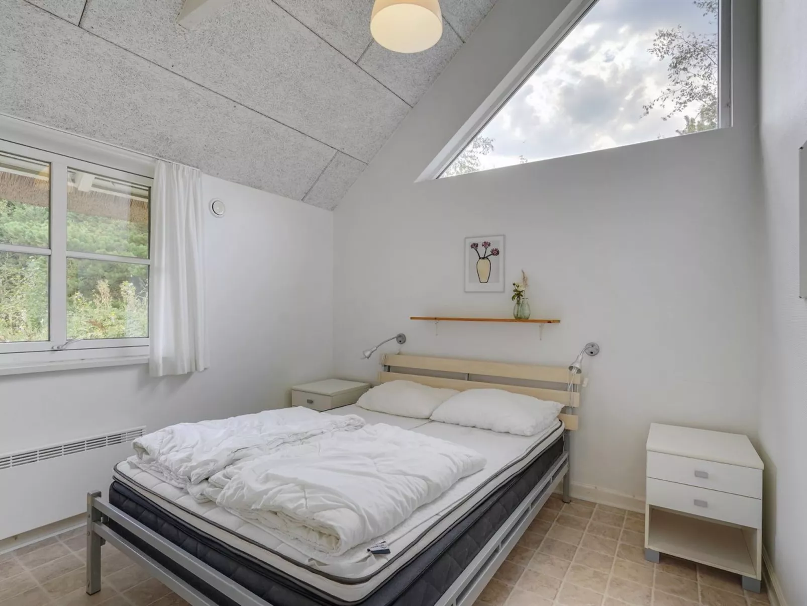 "Jenna" - 1.4km from the sea-Inside