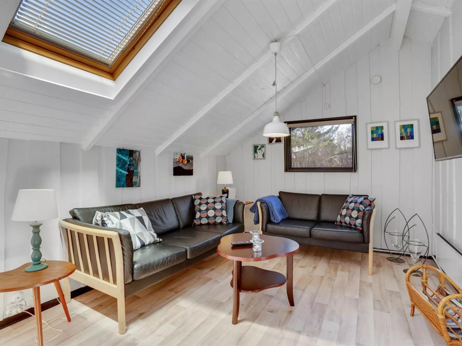 "Sighrik" - 30km from the sea-Inside