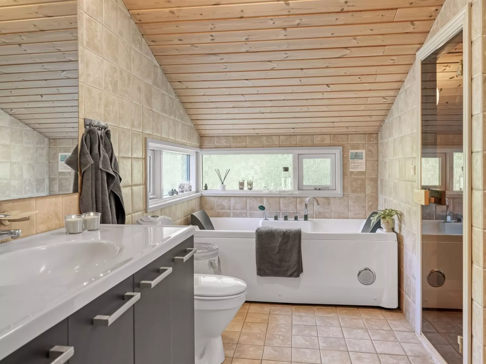 "Barne" - 4km from the sea-Drinnen