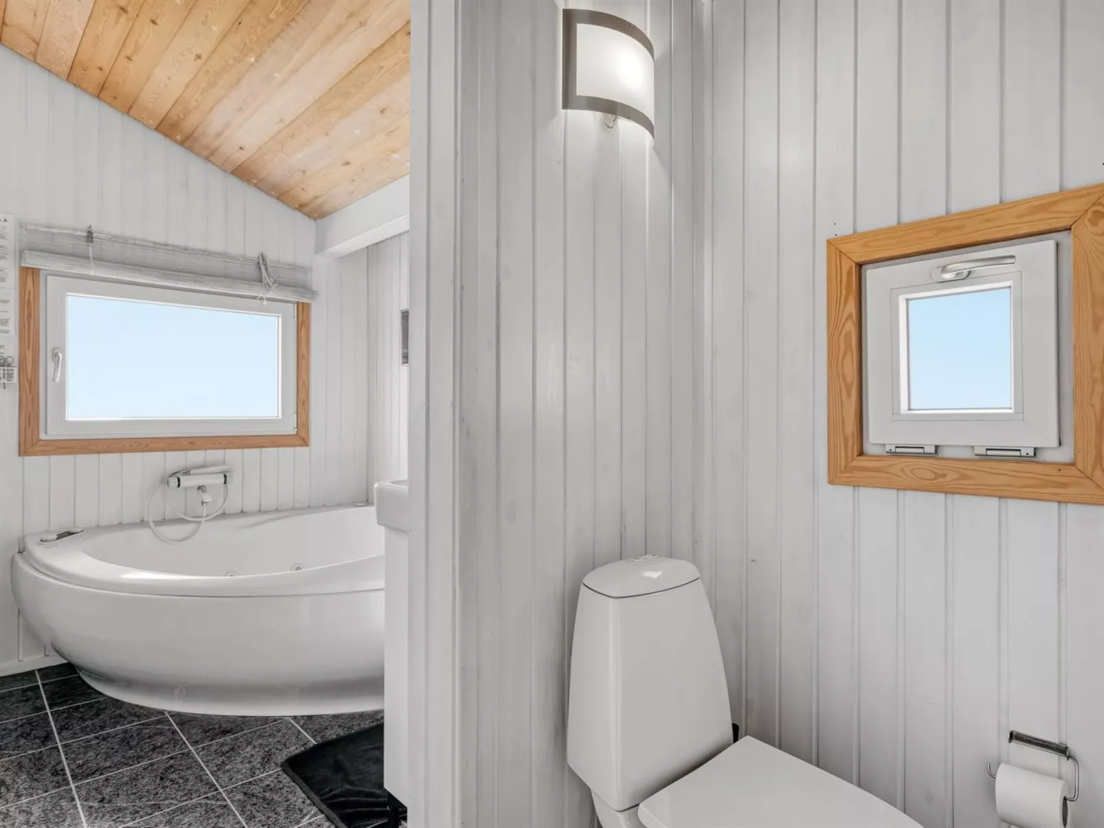 "Rosemari" - 260m from the sea-Drinnen