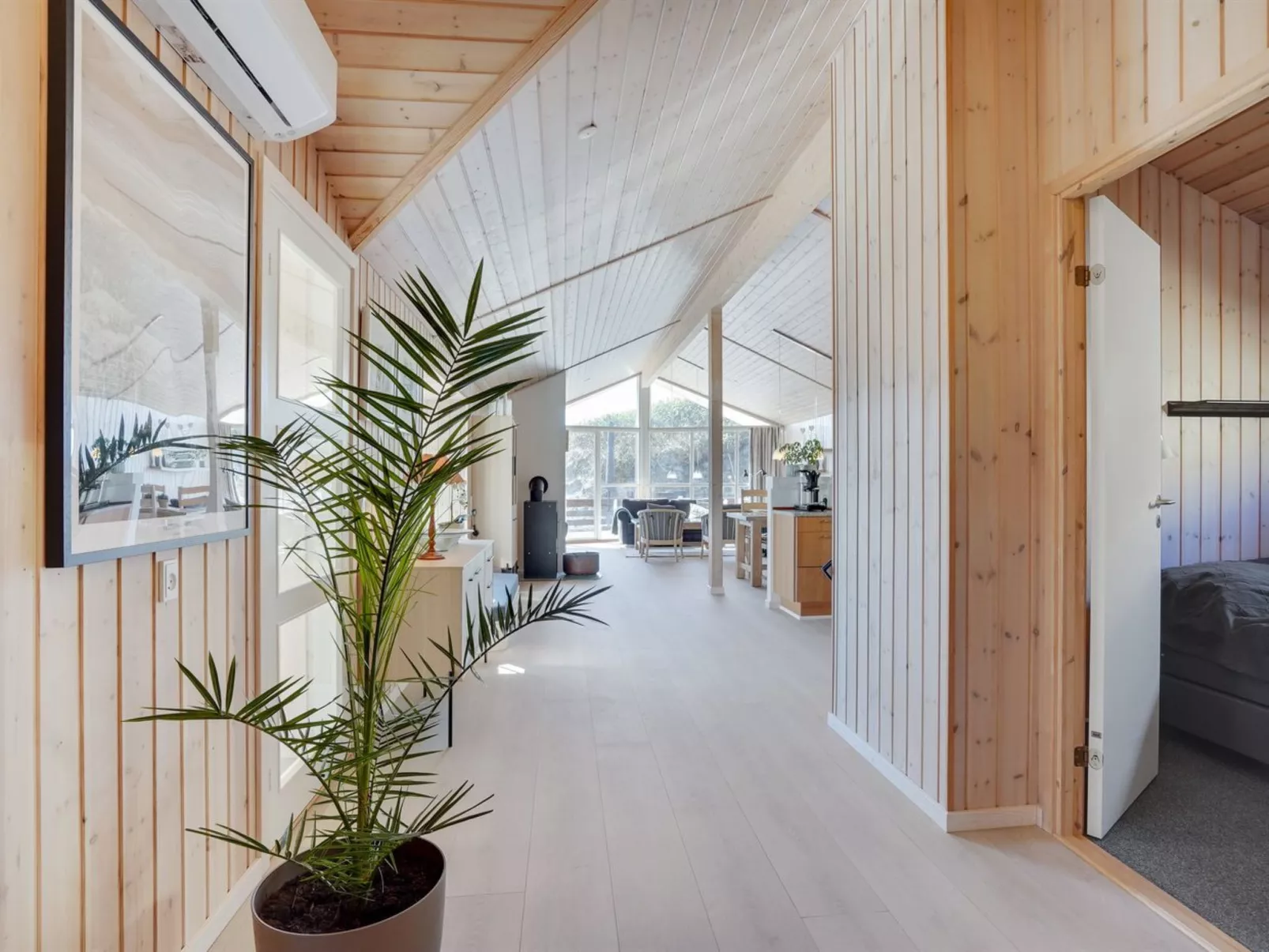 "Wilke" -  from the sea-Dedans