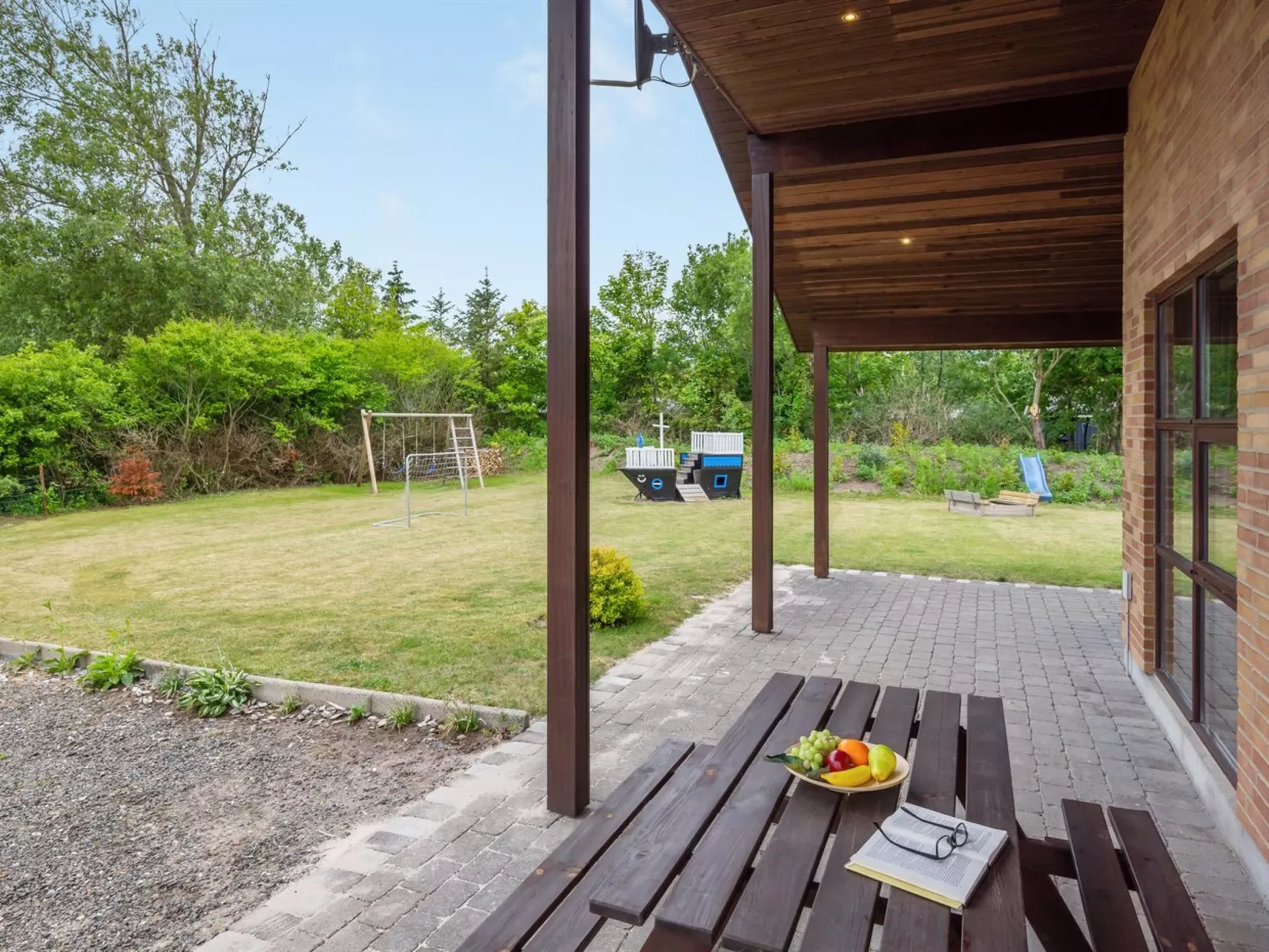 "Rika" - 525m to the fjord-Outside