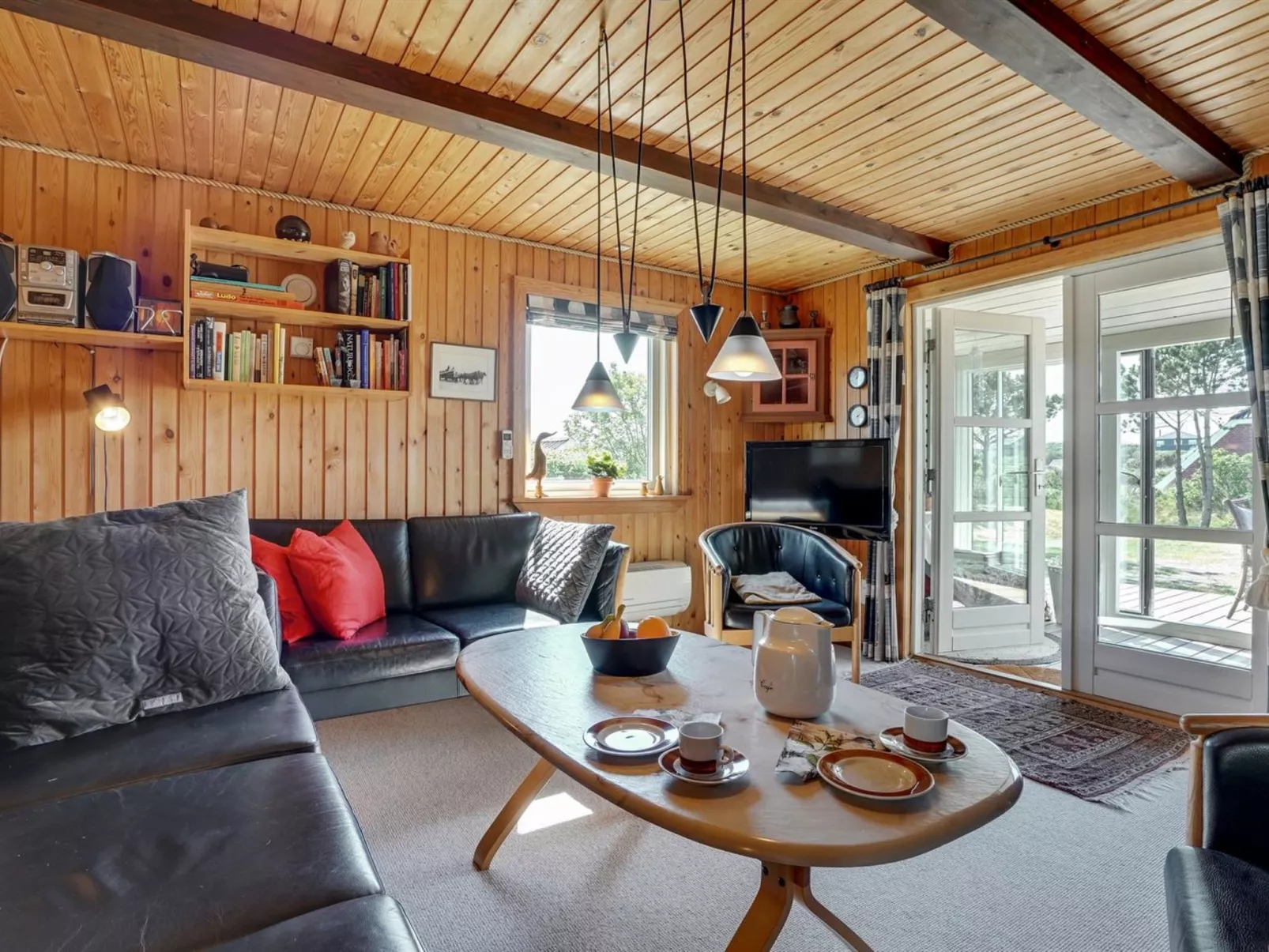 "Edna" - 800m from the sea-Dedans