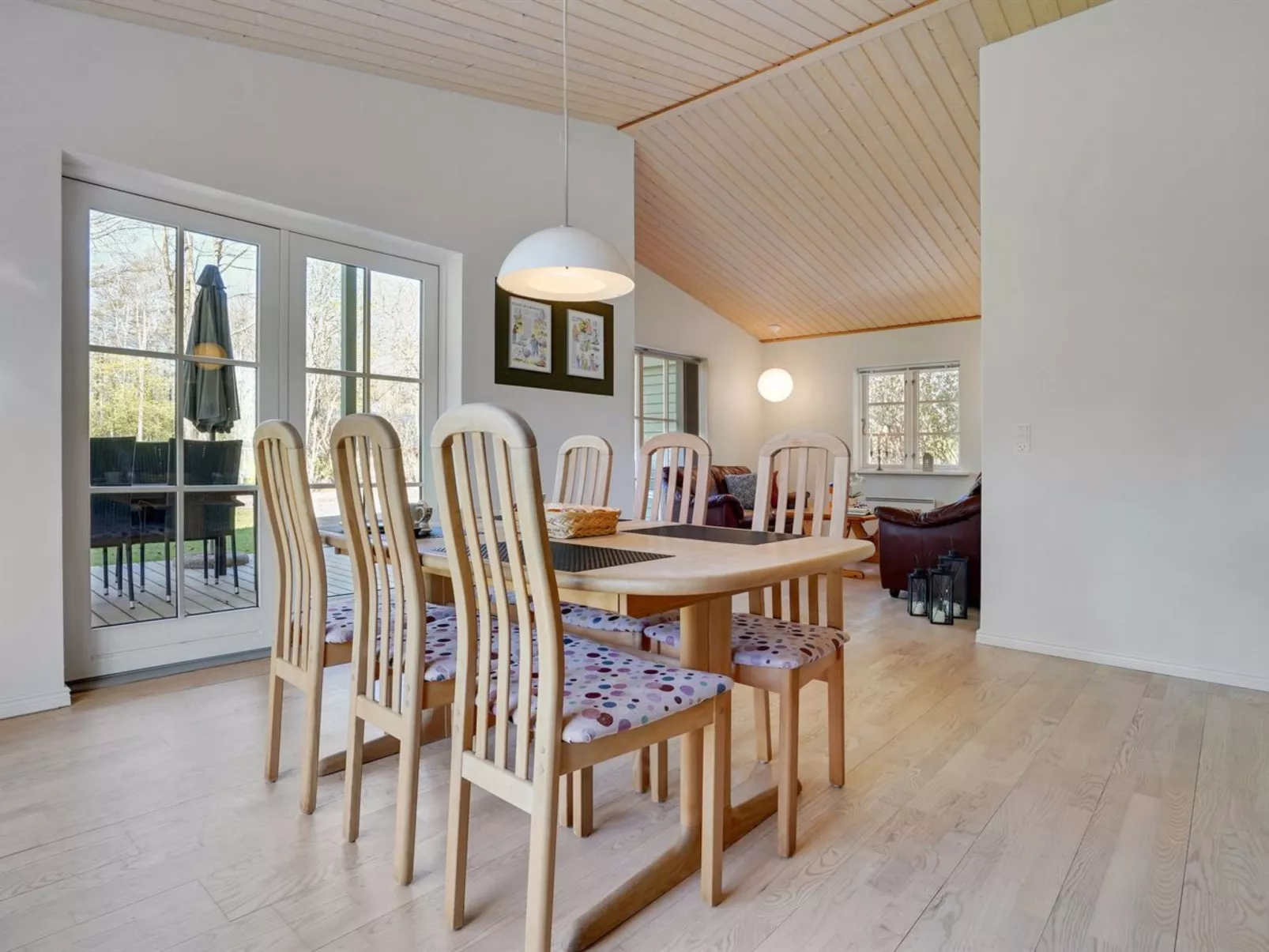 "Eryka" - 28km from the sea-Inside