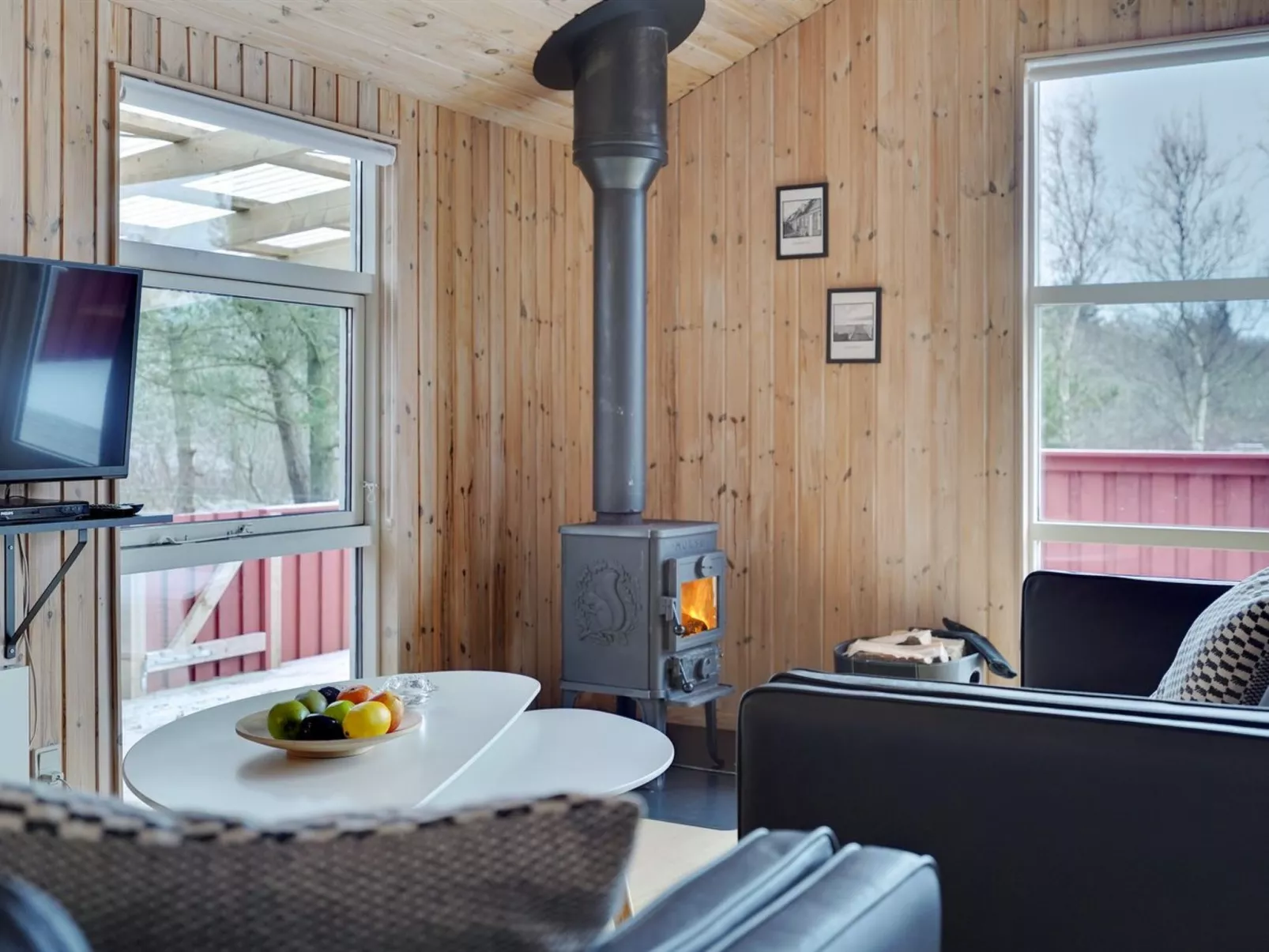 "Halla" - 200m to the fjord-Dedans