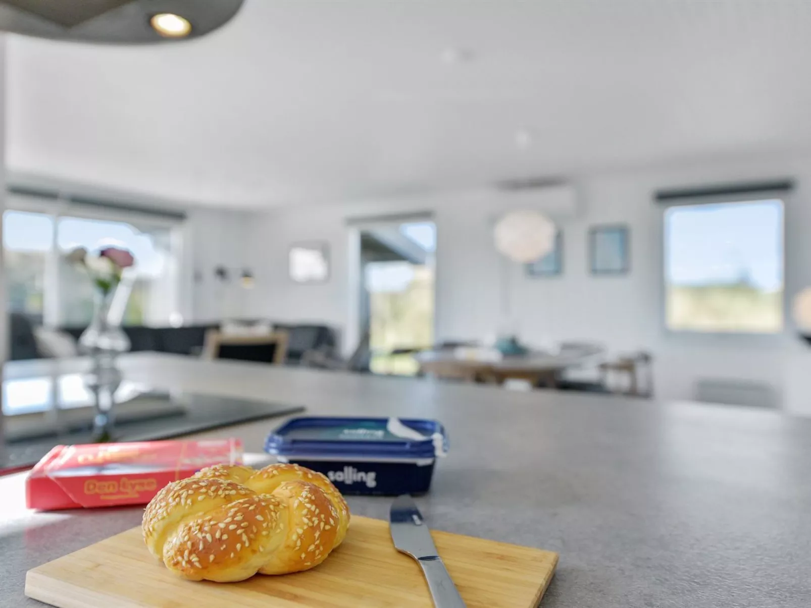 "Aiske" -  from the sea-Inside