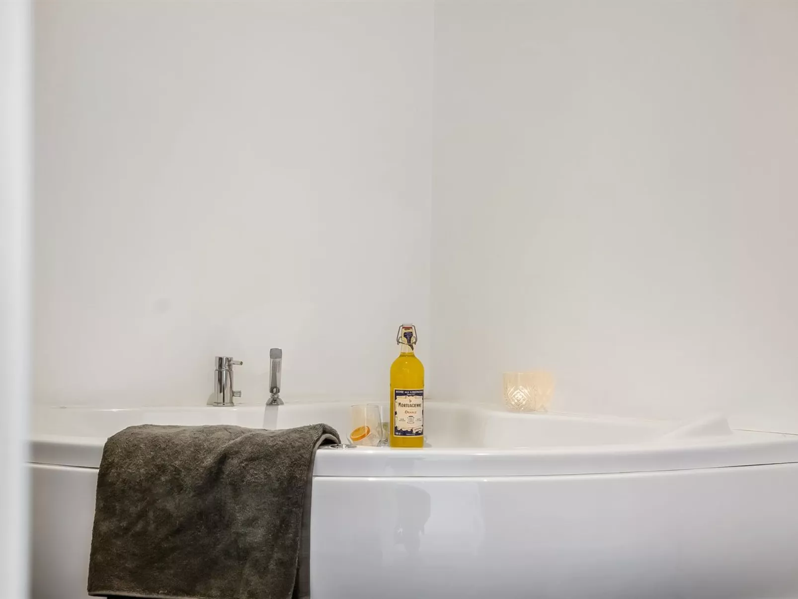 "Oliver" - 600m from the sea-Drinnen