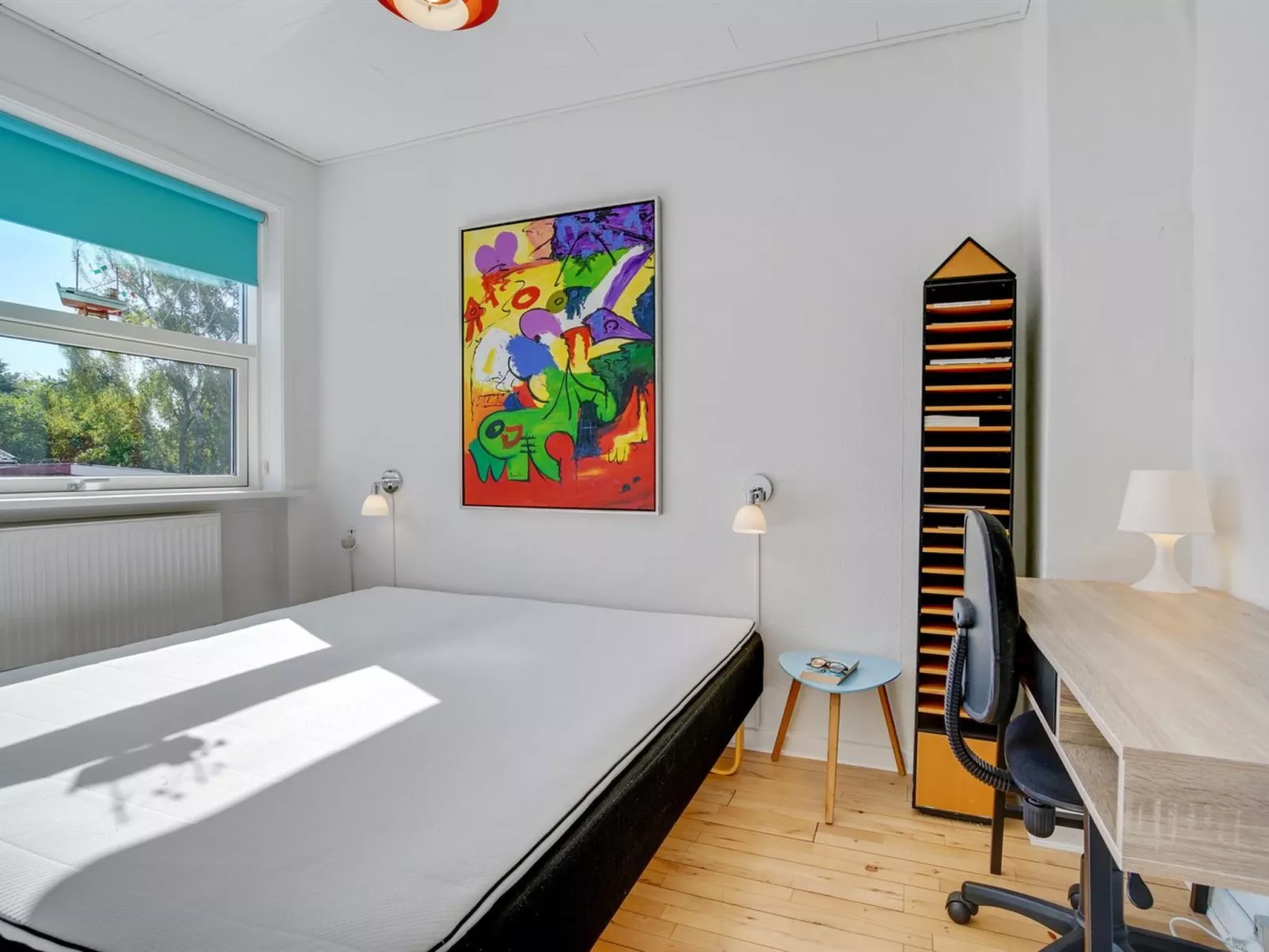 "Kurt" - 600m from the sea-Drinnen