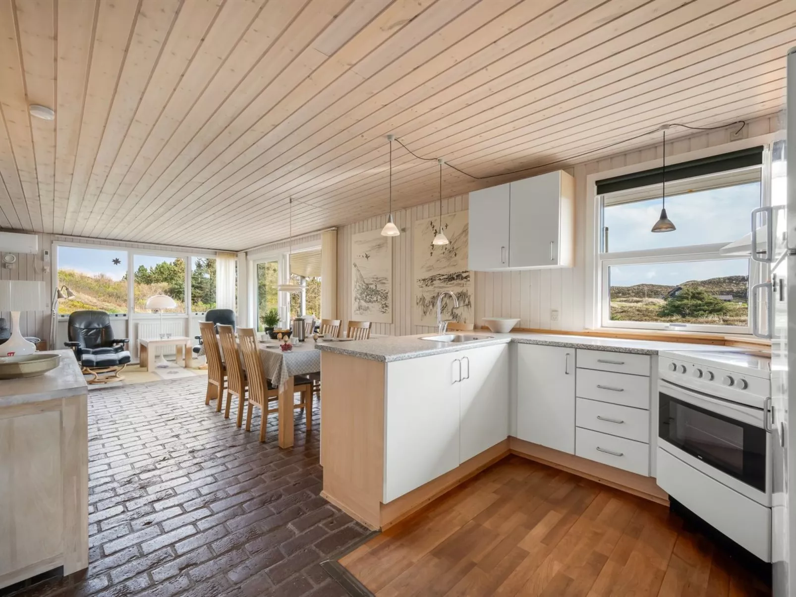 "Sutere" - 200m to the fjord-Inside