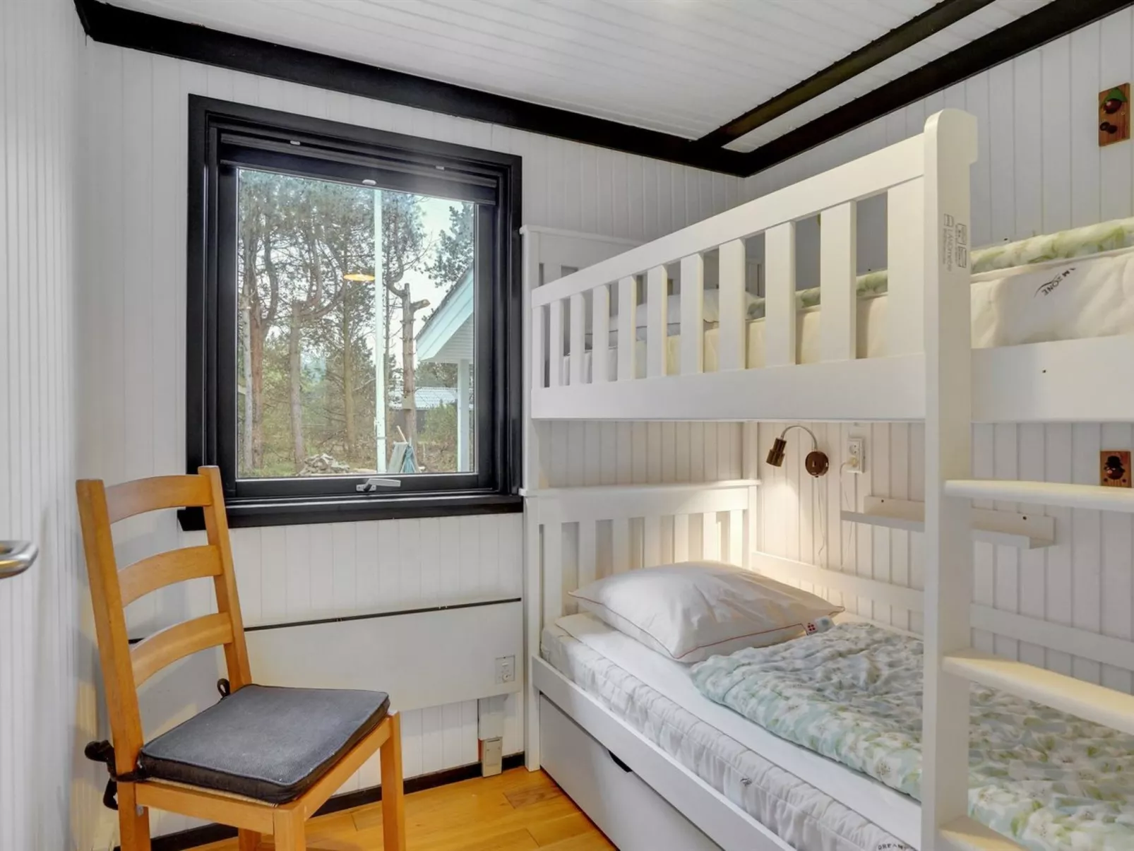 "Djuna" - 200m from the sea-Dedans