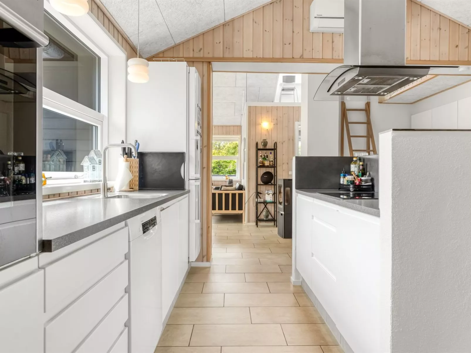 "Alfuin" - 500m from the sea-Dedans