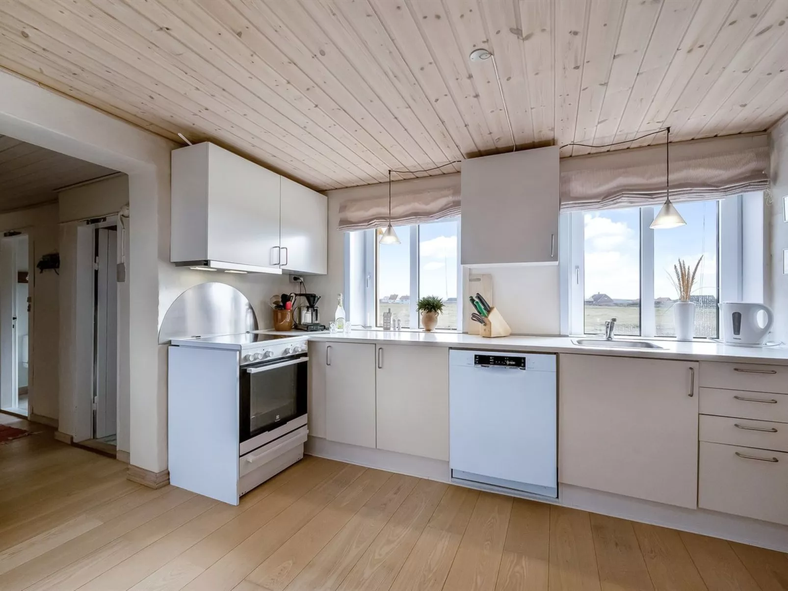 "Ali" - 75m from the sea-Drinnen